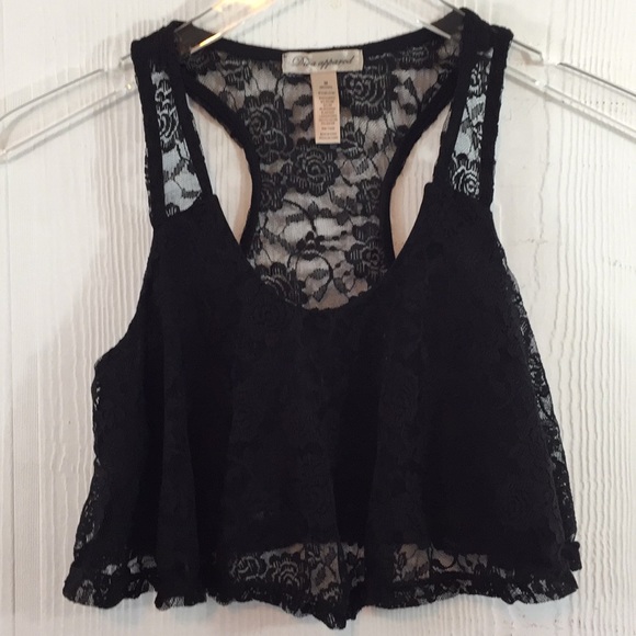 Diva Apparel Tops - Black lace racer back cropped top flutter medium
